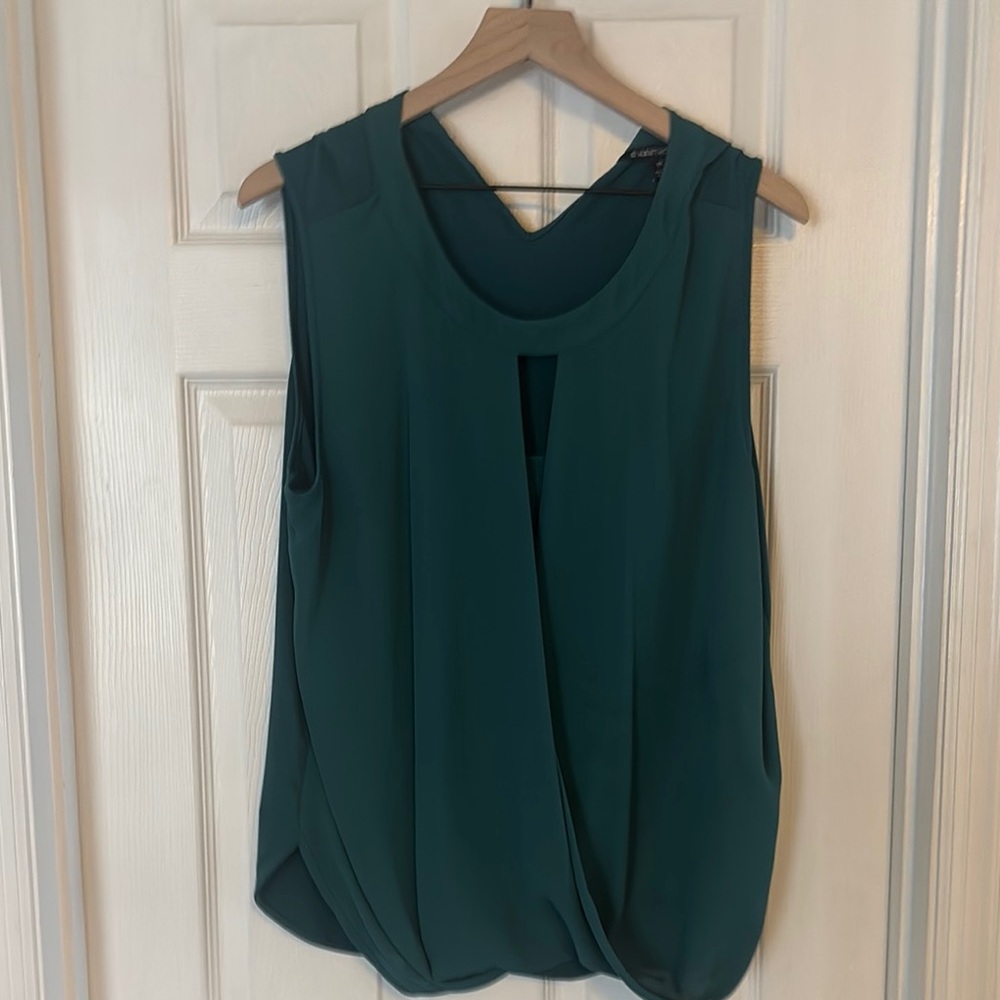 Elegant Green Sleeveless Top